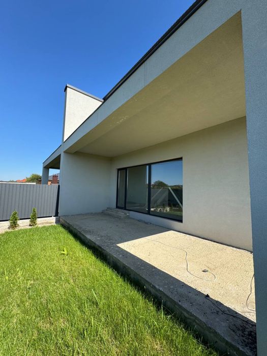 Продається 1-ий котедж