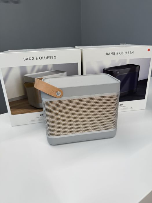 Bang & Olufsen BeoSound A1 Gen2 シルバー Портативна акустична система Bang and Olufsen Beosound A1