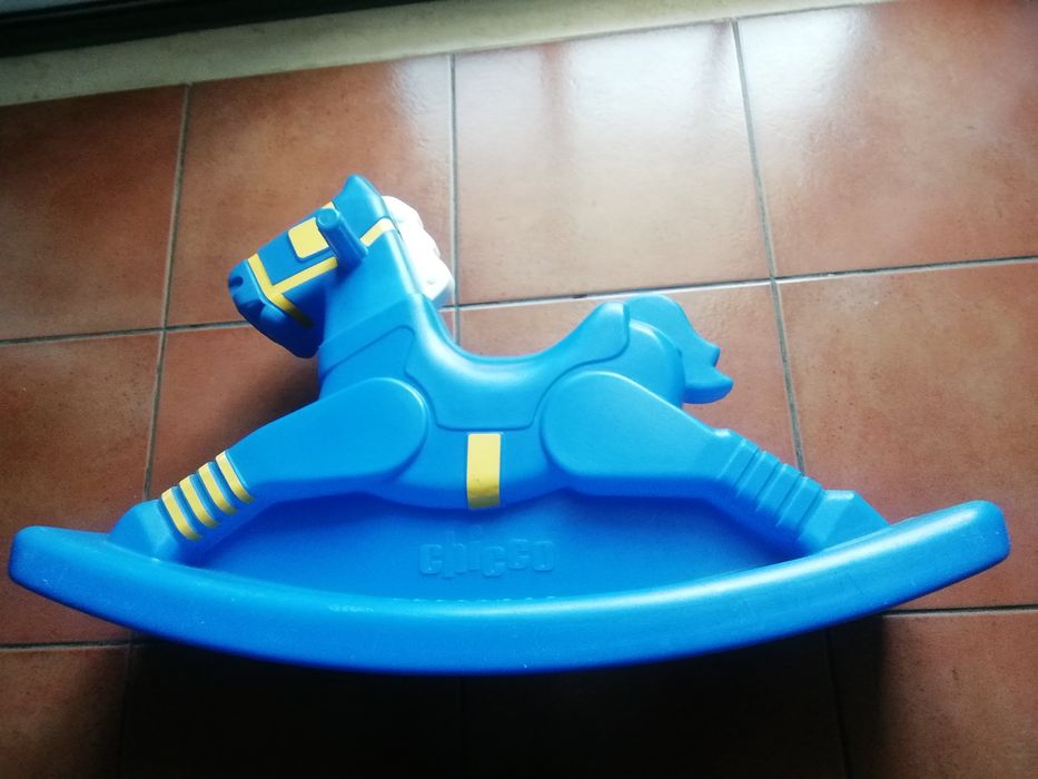 Cavalo baloiço da Chicco.