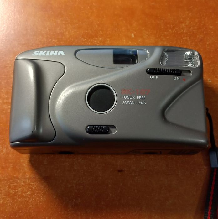 Пленочный фотоаппарат Skina