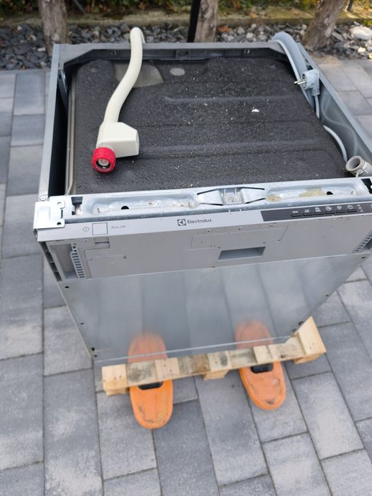 Zmywarka do zabudowy Electrolux ESL5301LO