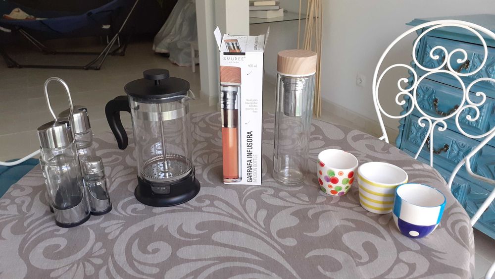 Vende utencilios de cozinha