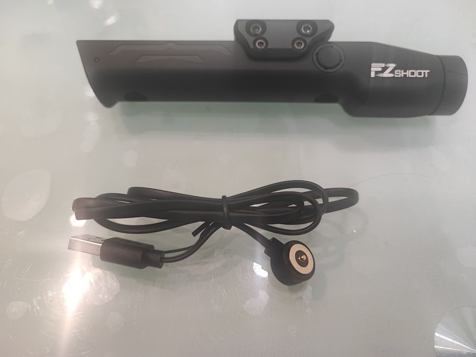 Тактичний збройний ліхтар (підствольний)