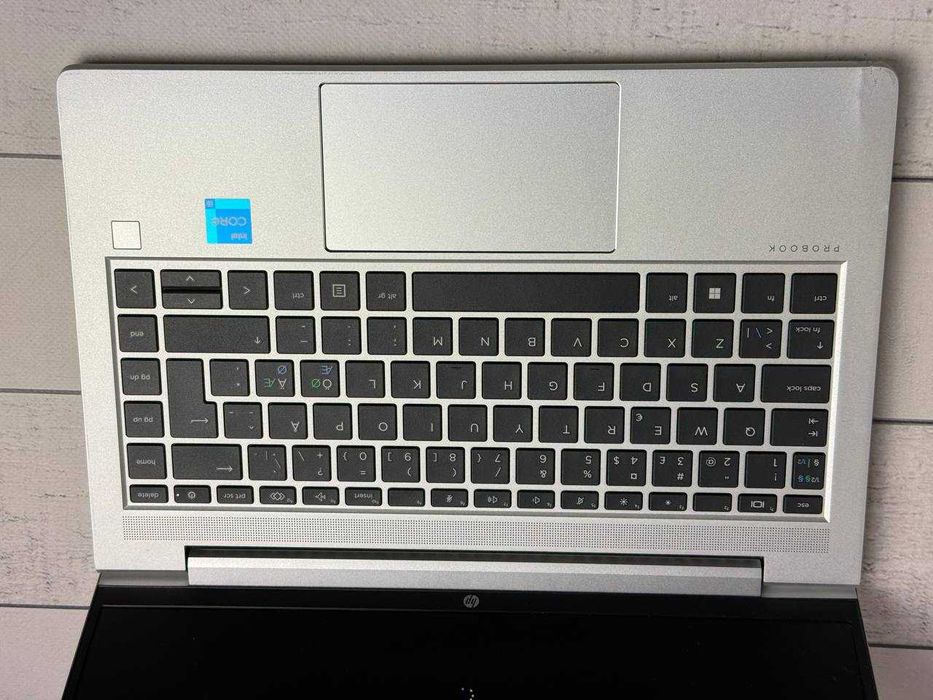 HP 440 G9 i5-1235G7 16ram ddr4 ssd 256 12 GEN Full HD