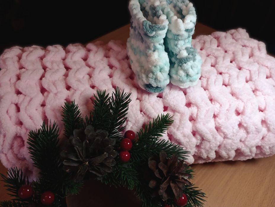 Ніжний плед + пінетки в подарунок - ідеальний подарунок для малюка!