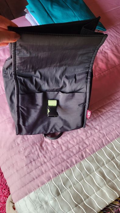 Lancheira de nylon preta