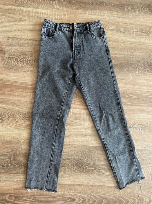 szare mom jeansy dżinsy zara