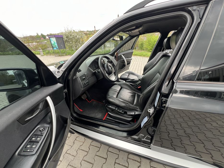 BMW X3 E83                          .