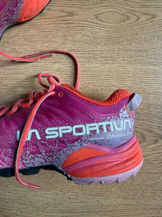 La Sportiva Ténis de trail running Akasha II