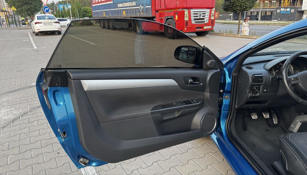 Opel Tigra TwinTop 1.8, Газ/бензин