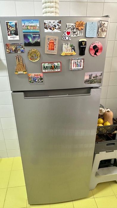 Frigorífico Combinado KUNFT KDD5195N SL (Estático - 143 cm - 206 L - Inox) com garantia