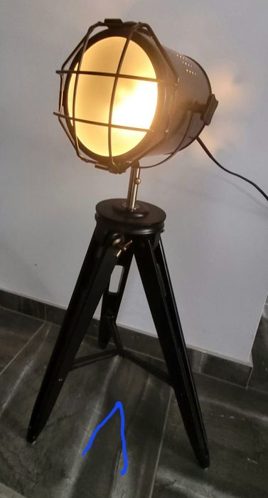 Piękna stylowa lampa