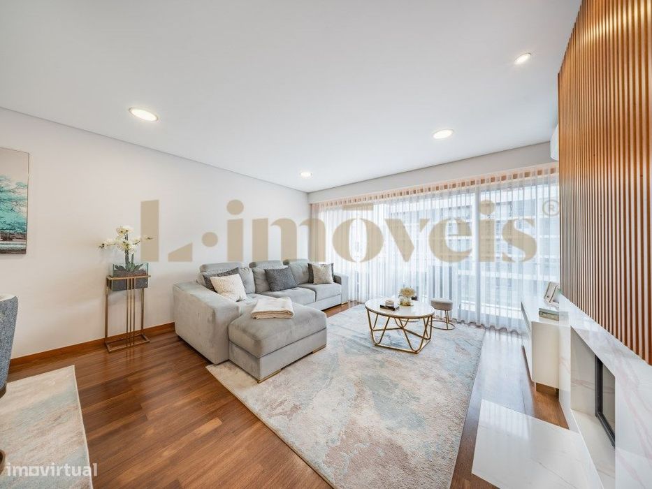 Apartamento T3, Mobilado E Equipado, No Fórum, Vizela.