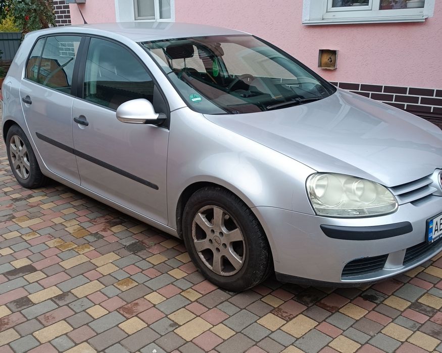 продам wolzvagen golf 5.