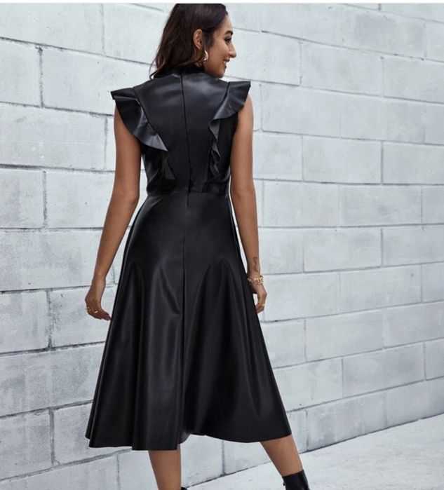 Обалденное кожаное платье zara eur M mex 28