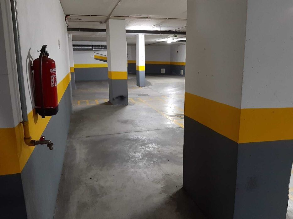 Garagem coberta em Avenidas Novas