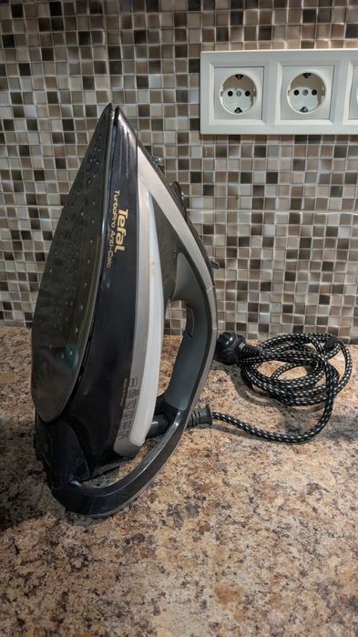 Паровой утюг Tefal