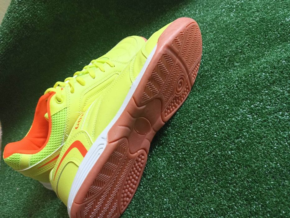 Halówki nowe GOFC żółte 44