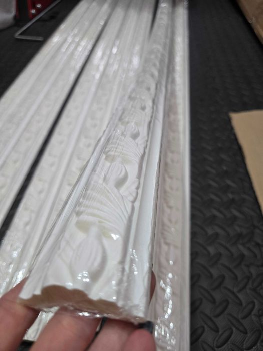 Listwy ścienne MDC258 Mardom Decor 16 m = 8 listw