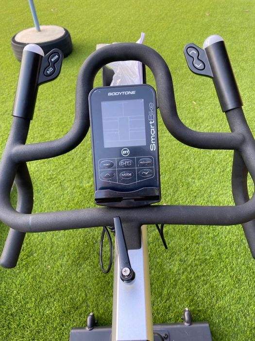 Bicicleta indoor Bodytone SMB1 v3 Smart Bike