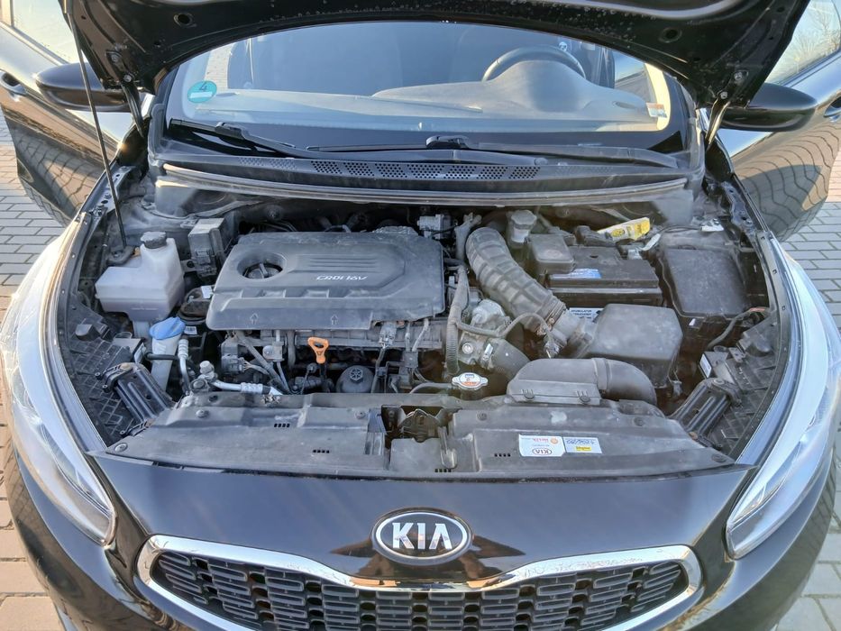 Kia Ceed 2016; 1,6 diesel; manual