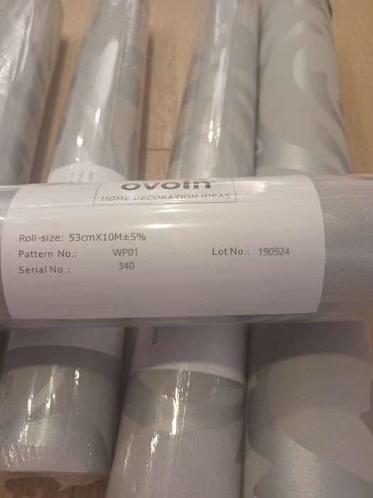 Papel de parede cinza e prata