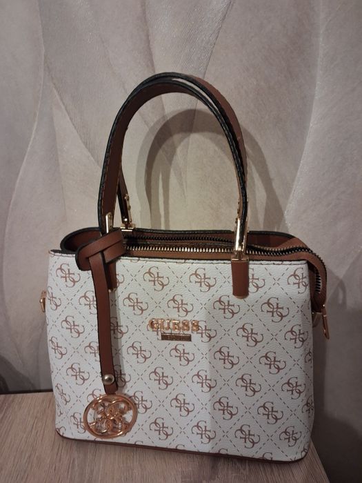 Torebka Mała do ręki na pasku