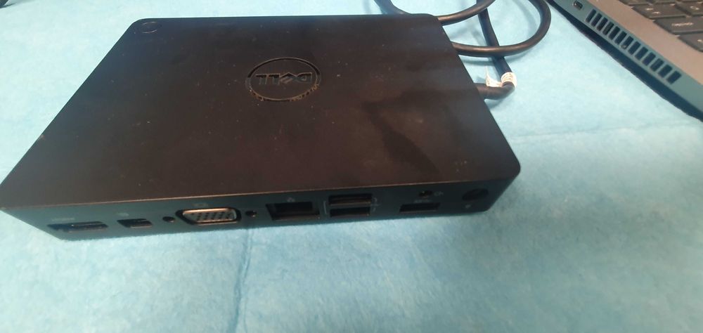 Dell WD15 dock station with transformer.64585814349570120