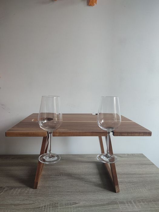 Stolik z drewna akacjowego na piknik, na wino Reserved Home