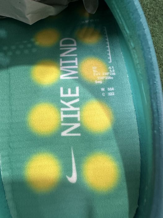 Nike Mind 001 Seal