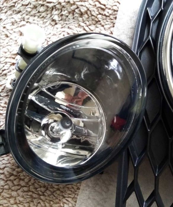 Audi Q58R A4B8 туманки фари