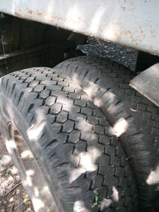 Вантажний причіп камаз.