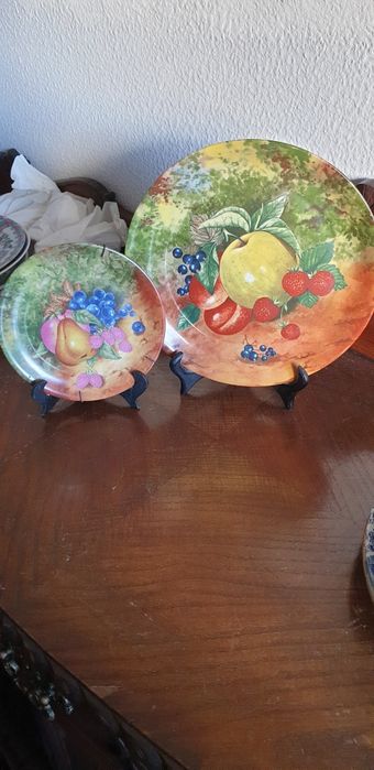 Pratos lindos com motivos fruta