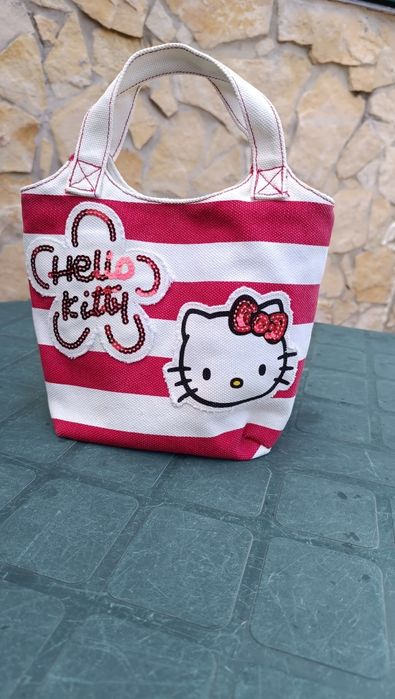 Malas pará meninas  HELLO KITTY novas