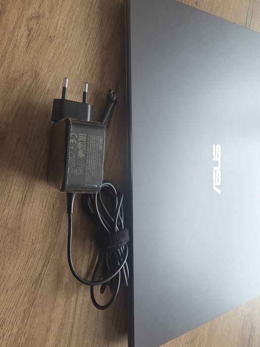 Laptop Asus Vivabook X515JA I3