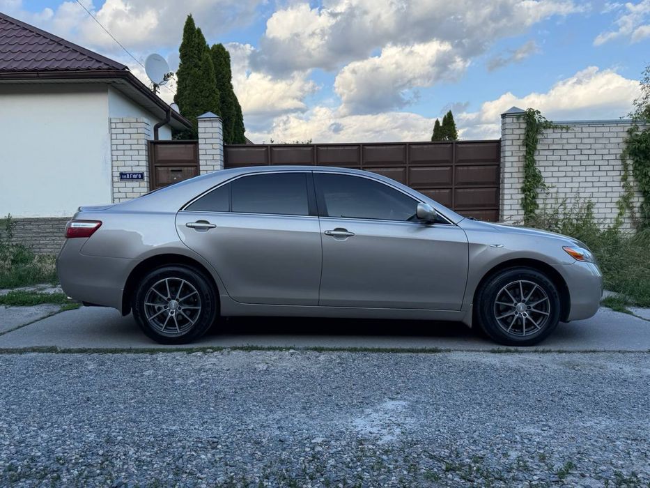 Продам Toyota Camry