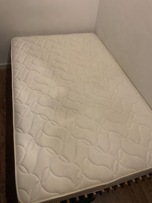 Cama estrutura + colchão corpo e meio