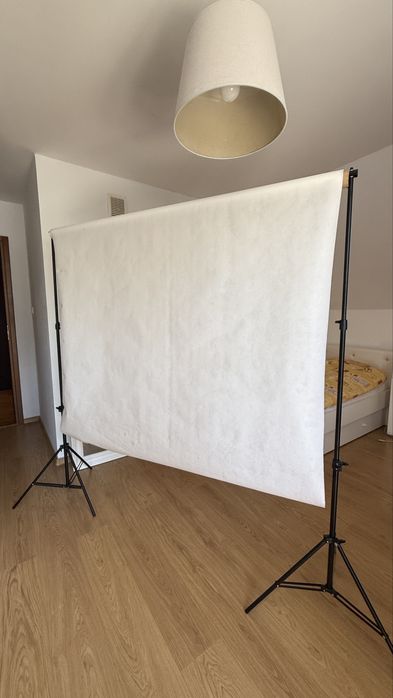 tło fotograficzne wraz ze statywm