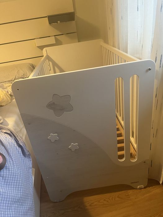 Cama de Grades Trama Cielo Co-Sleep + Colchão + Lençóis – €200