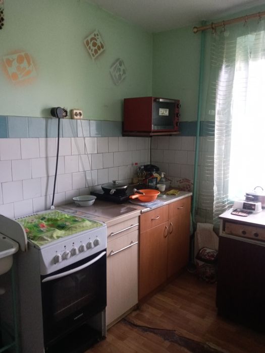 Продам гарну  кімнату з ремонтом та меблями!Світло не відключають!