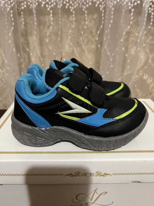 Кросівки для хлопчика Osaga