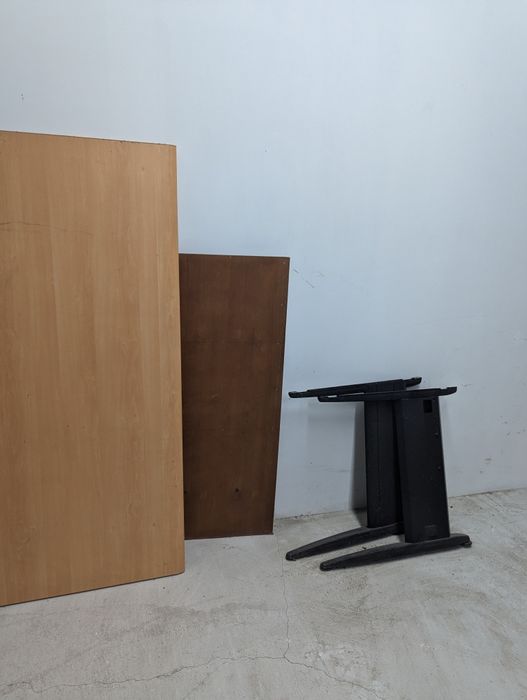 Moveis usados e com possibilidade de serem reparados para nova vida.