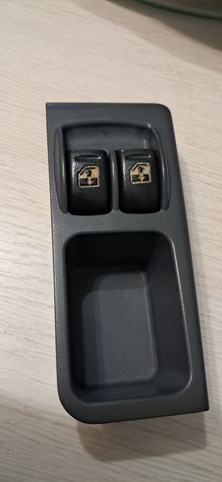 Кнопки стеклоподъемников Ланос