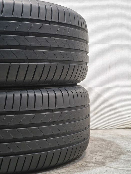 2 Pneus 235/55R19 BRIDGESTONE Semi Novos