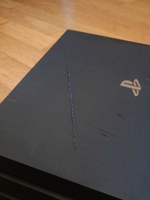 PlayStation 4 PRO zestaw