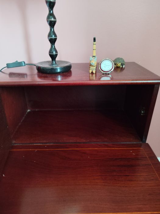 Mesa de cabeceira