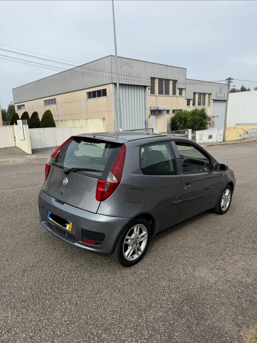 Fiat punto 1.3 multijet 5 lugares foto 3