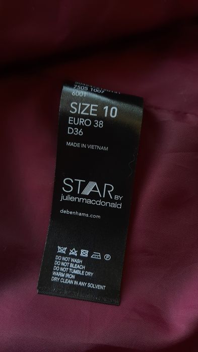 Sprzedam elegancki płaszczyk Star by Julien macdonald