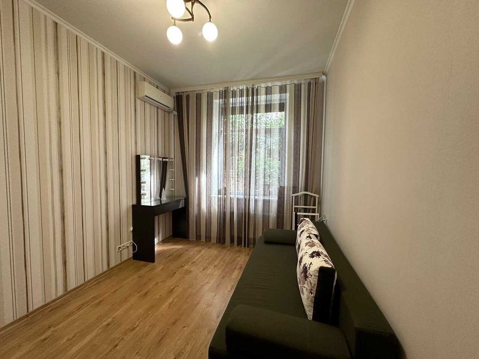 Продажа ДОМА в Совиньоне, бассейн