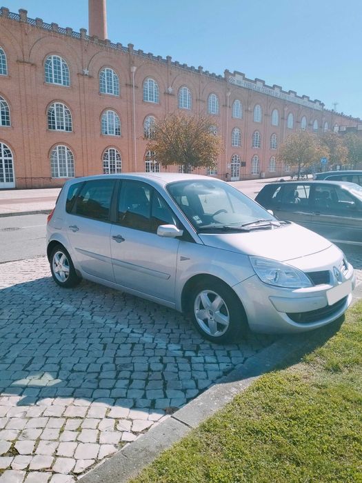Renault Mégane Scénic 2007 – 1.5 dCi – Caixa manual – Muito espaçoso e confortável — photo 2